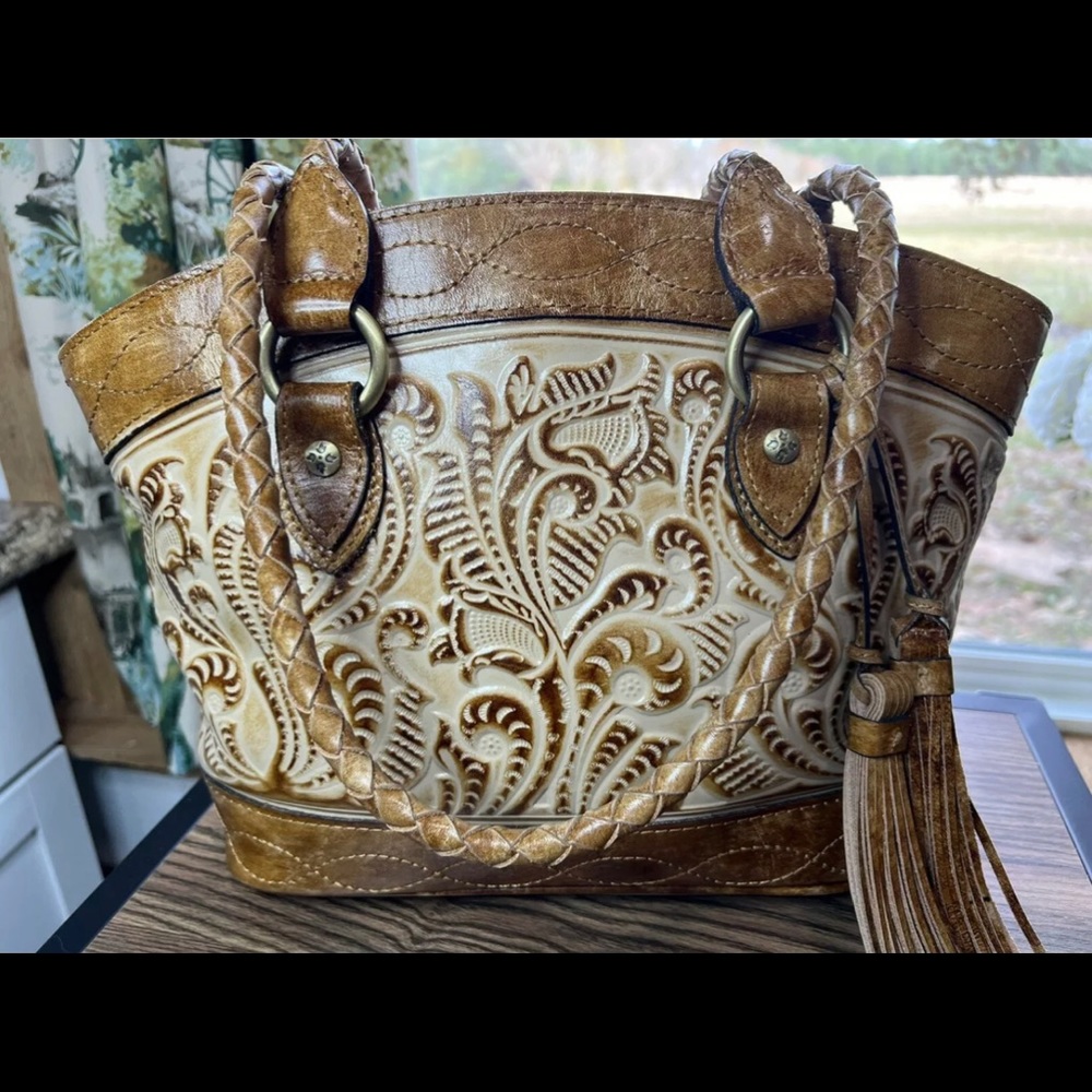 Patricia Nash Zorita Handbag Embossed Leather Tuscan Tooled Satchel Tote — Sand